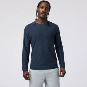 Vuori Long Sleeve Strato Tech Tee In Navy Heather